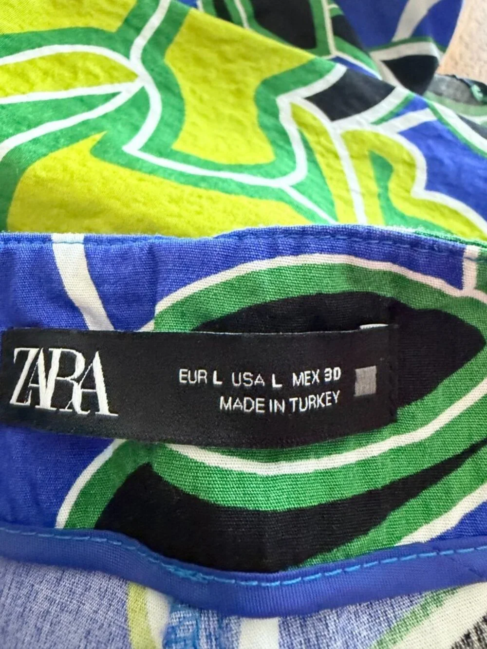 Zara printed pareo skort Women’s Floral green size medium faux wrap colorful